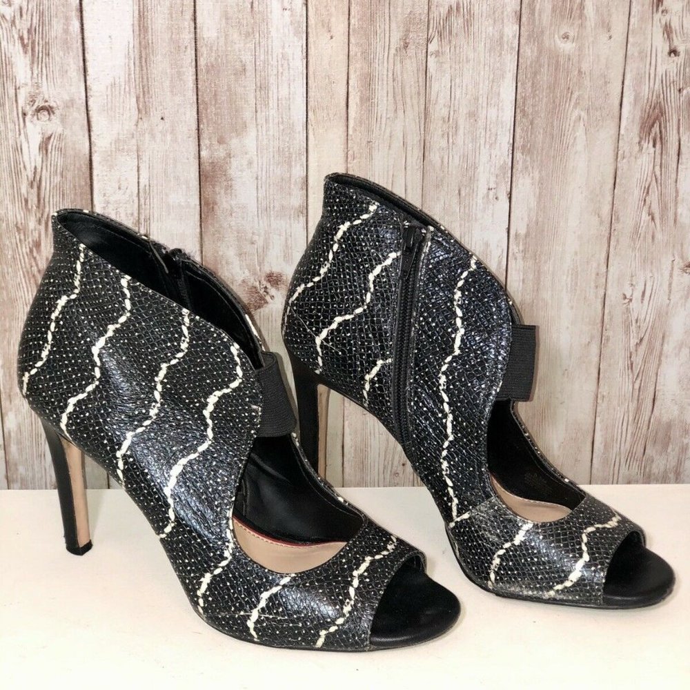 Gianni Bini Beige/Black Snake Skin Leather Heels